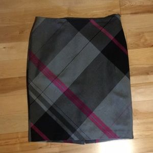 Plaid midi skirt